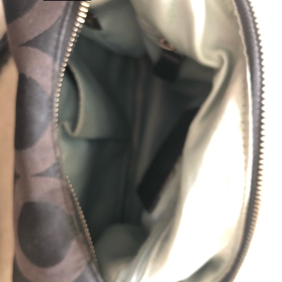 Coach purse - Authentic - Picture 8 of 12